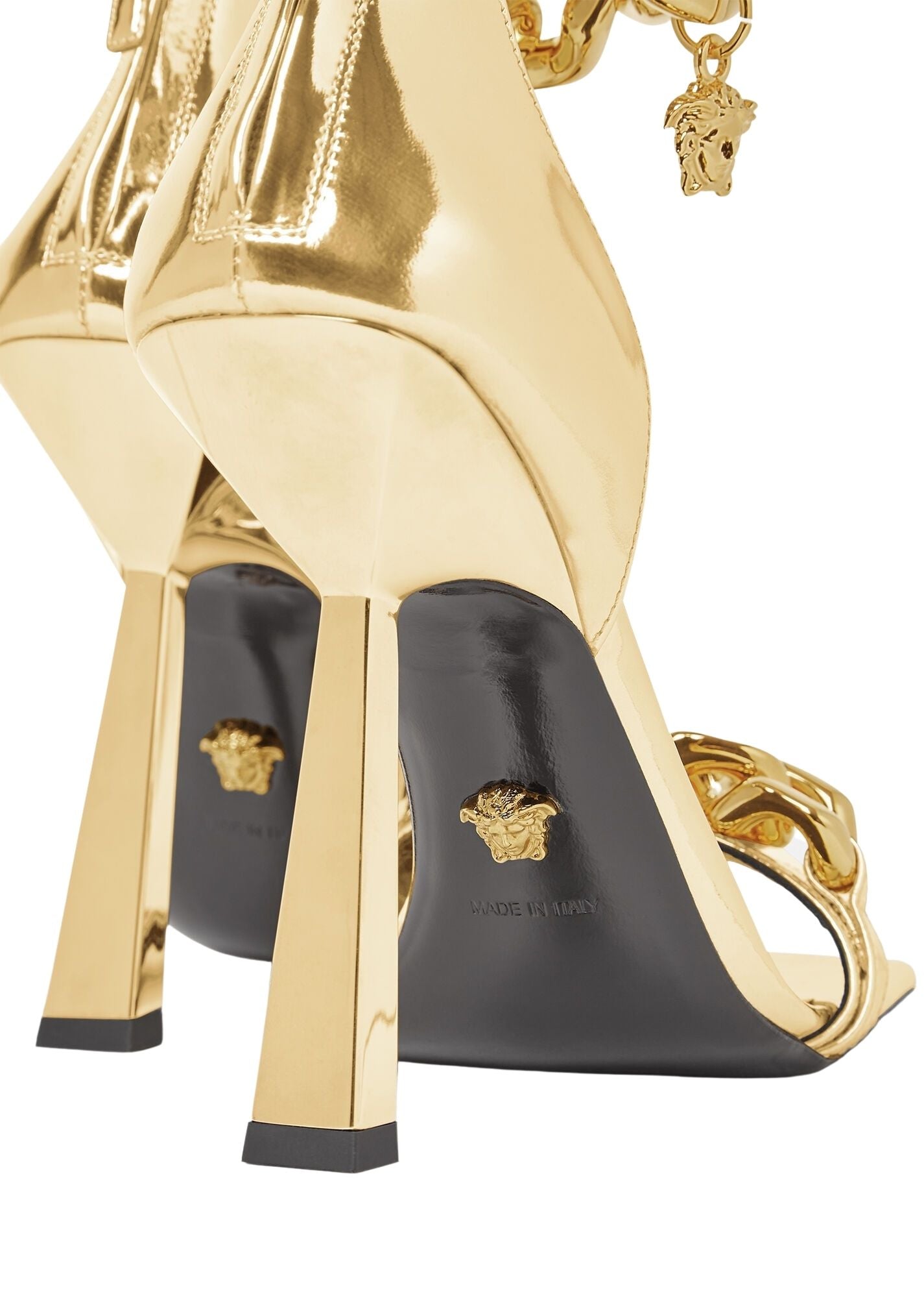 VERSACE
