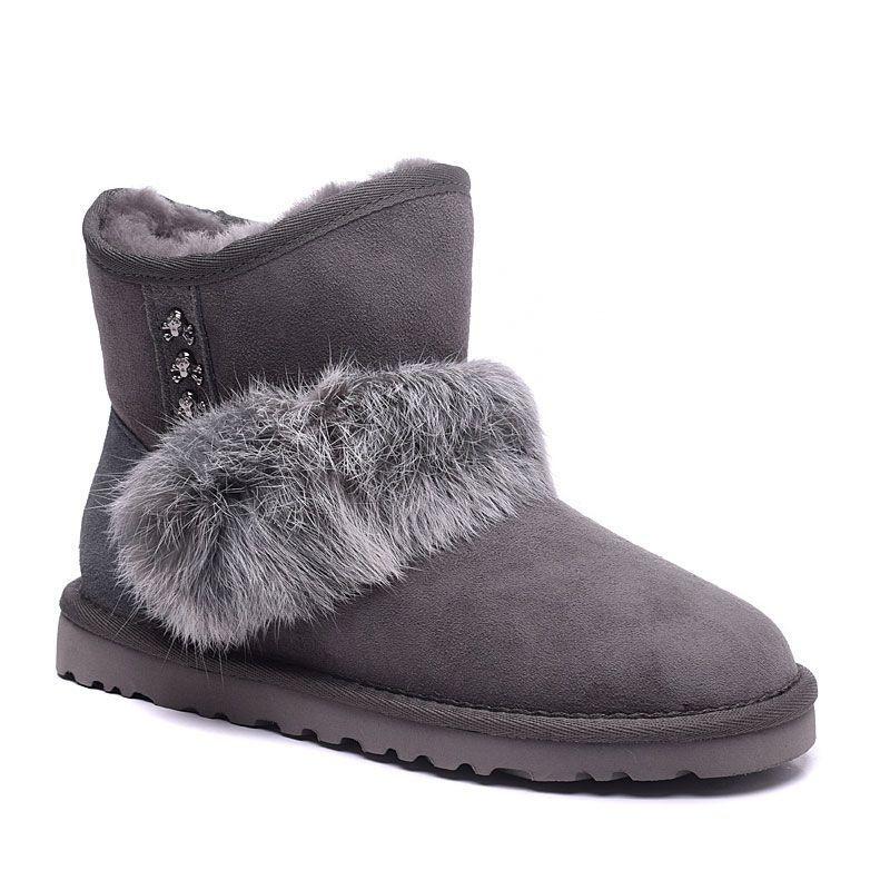 UGG